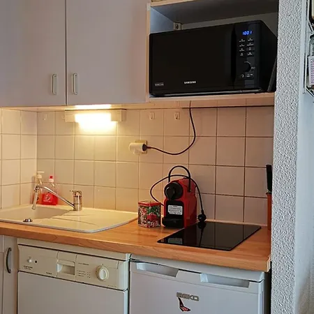 Le Lavandou: 4 Pers. Vue Mer, Parking, Clim - Fr-1-803-92 * Le Lavandou
