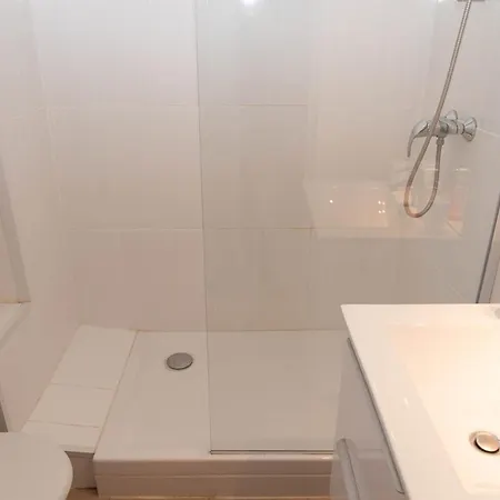 Апартаменти 4 Couchages Au Lavandou, Balcon Vue - Fr-1-803-92 Ле-Лаванду
