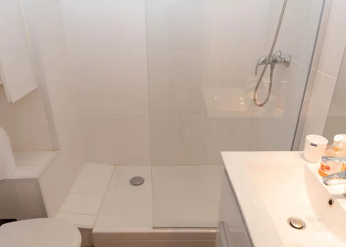 Lägenhet 4 Couchages Au Lavandou, Balcon Vue - Fr-1-803-92 Le Lavandou