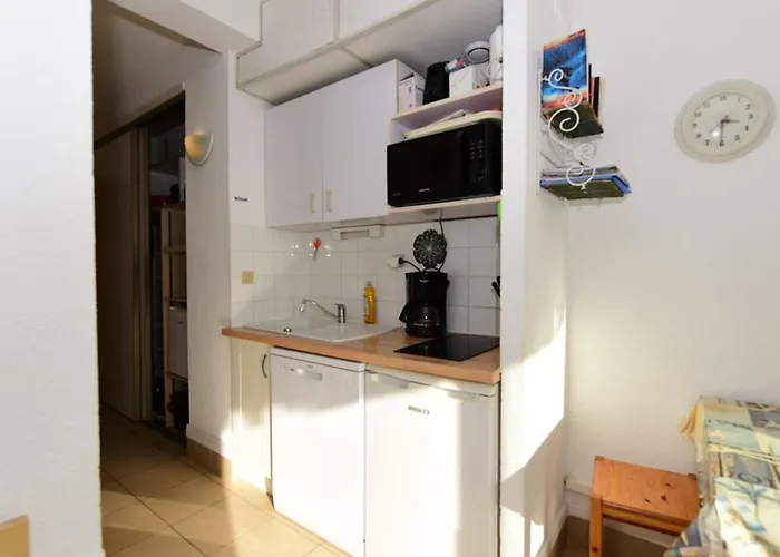 4 Couchages Au Lavandou, Balcon Vue - Fr-1-803-92 Lägenhet